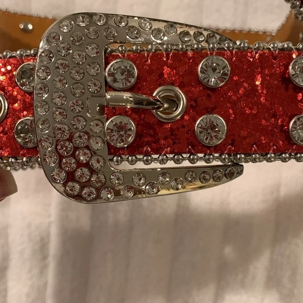 Mens Streetwear Red Belt with Rhinestones&Skulls. Adjusts up to 40” waist. New.
